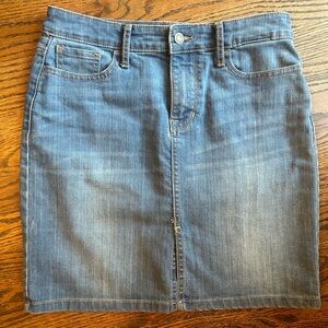 Old Navy denim skirt size 4